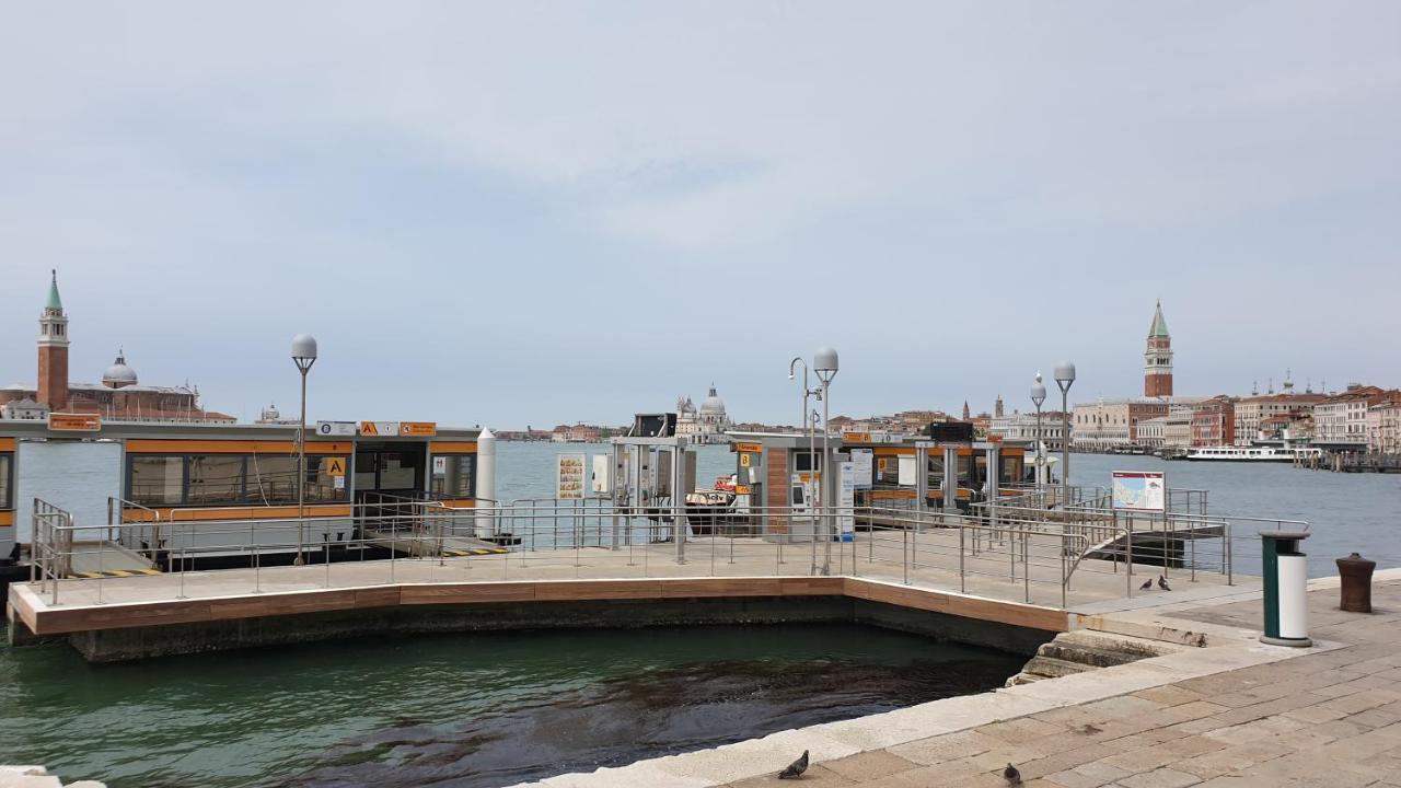 Venice Life Екстер'єр фото